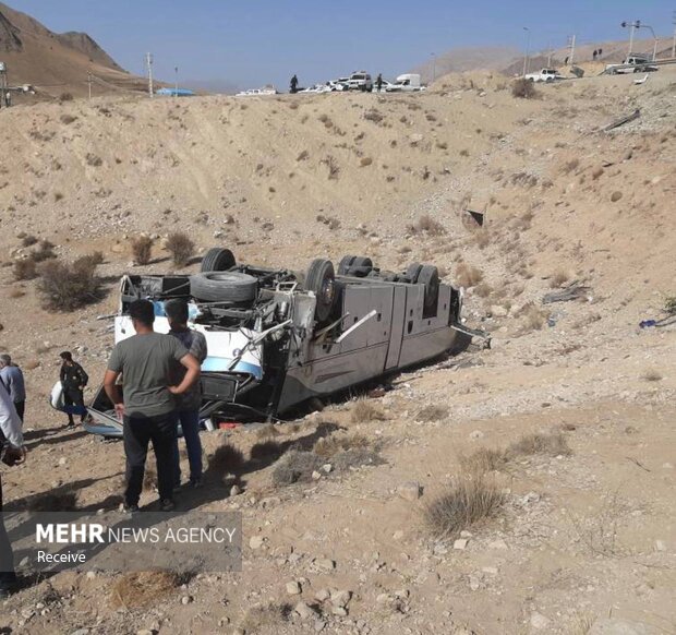 تصاویر‌ی از محل حادثه واژگونی اتوبوس در فیروزکوه