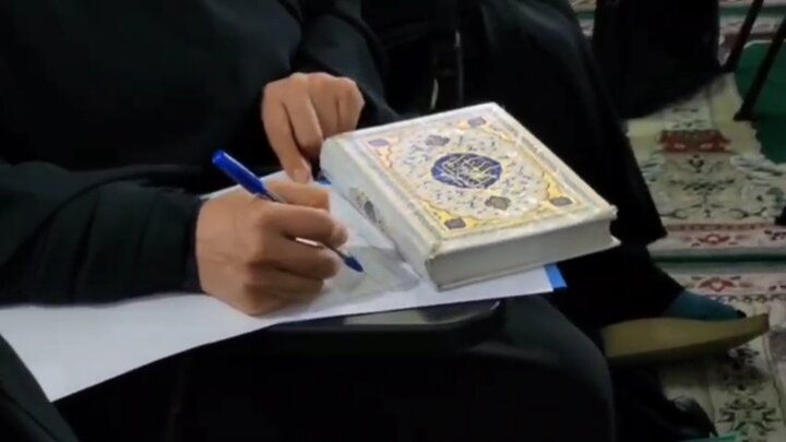 حافظان کل قرآن موسسات مهد قرآن تجلیل میشوند