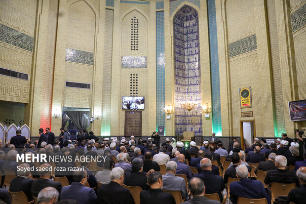 مجلس ترحیم همسر آیت الله سیستانی در تهران