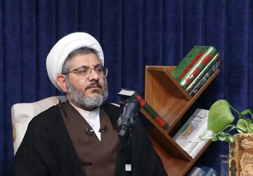 لزوم بهره‌گیری از نظریات مختلف در تولید علوم انسانی اسلامی