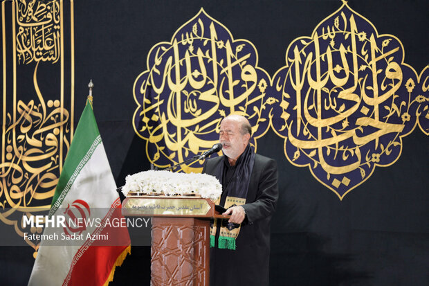 آیین شمعدان گردانی  در حرم مطهر حضرت معصومه(س)