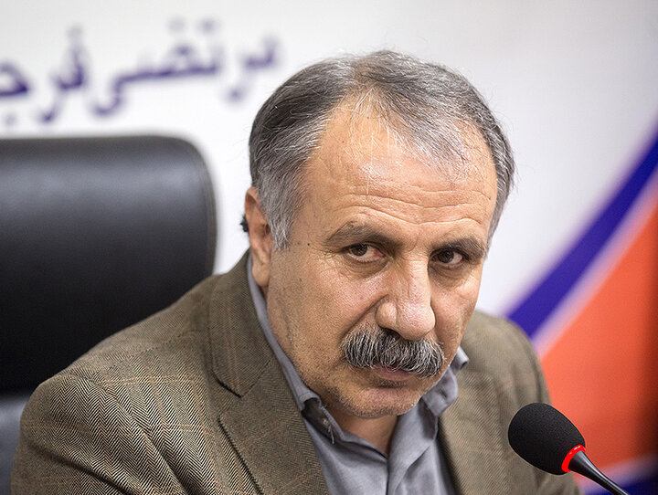 آثار شاعران کهن برای بعضی‌ها چاه نفت است؛ در ضرورت «حق نشر بزرگان»