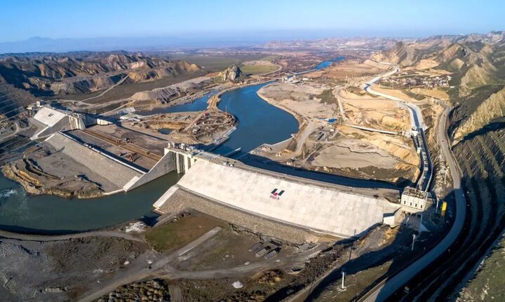 زمینهای تشنه مغان به آب میرسند؛ پیشرفت ۹۳ درصدی سد خداآفرین