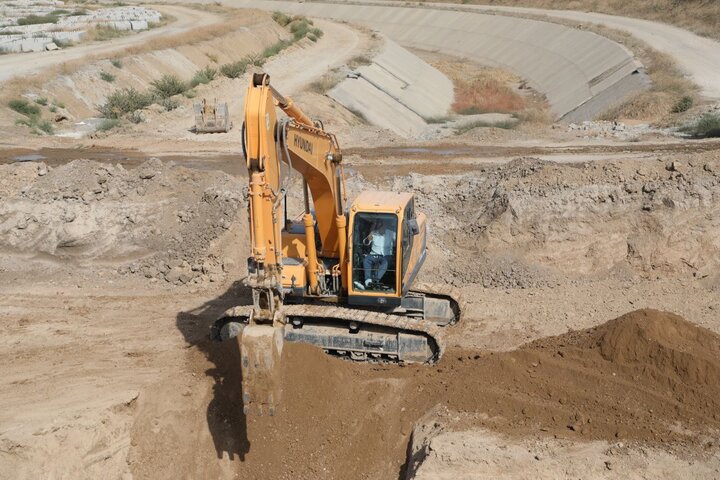 زمینهای تشنه مغان به آب میرسند؛ پیشرفت ۹۳ درصدی سد خداآفرین