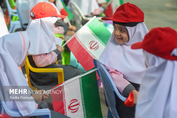 جشن غنچه ها در شهر قدس جشن غنچه ها در شهر قدس