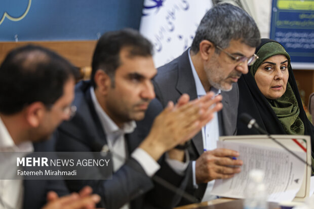 مراسم امضای قرارداد تامین ناوگان ریلی 12