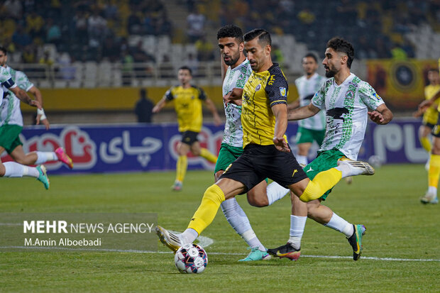 لیگ برتر فوتبال ؛ سپاهان و ذوب آهن