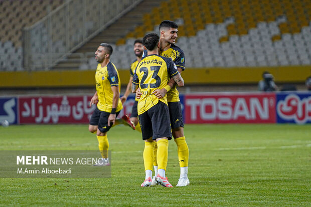لیگ برتر فوتبال ؛ سپاهان و ذوب آهن