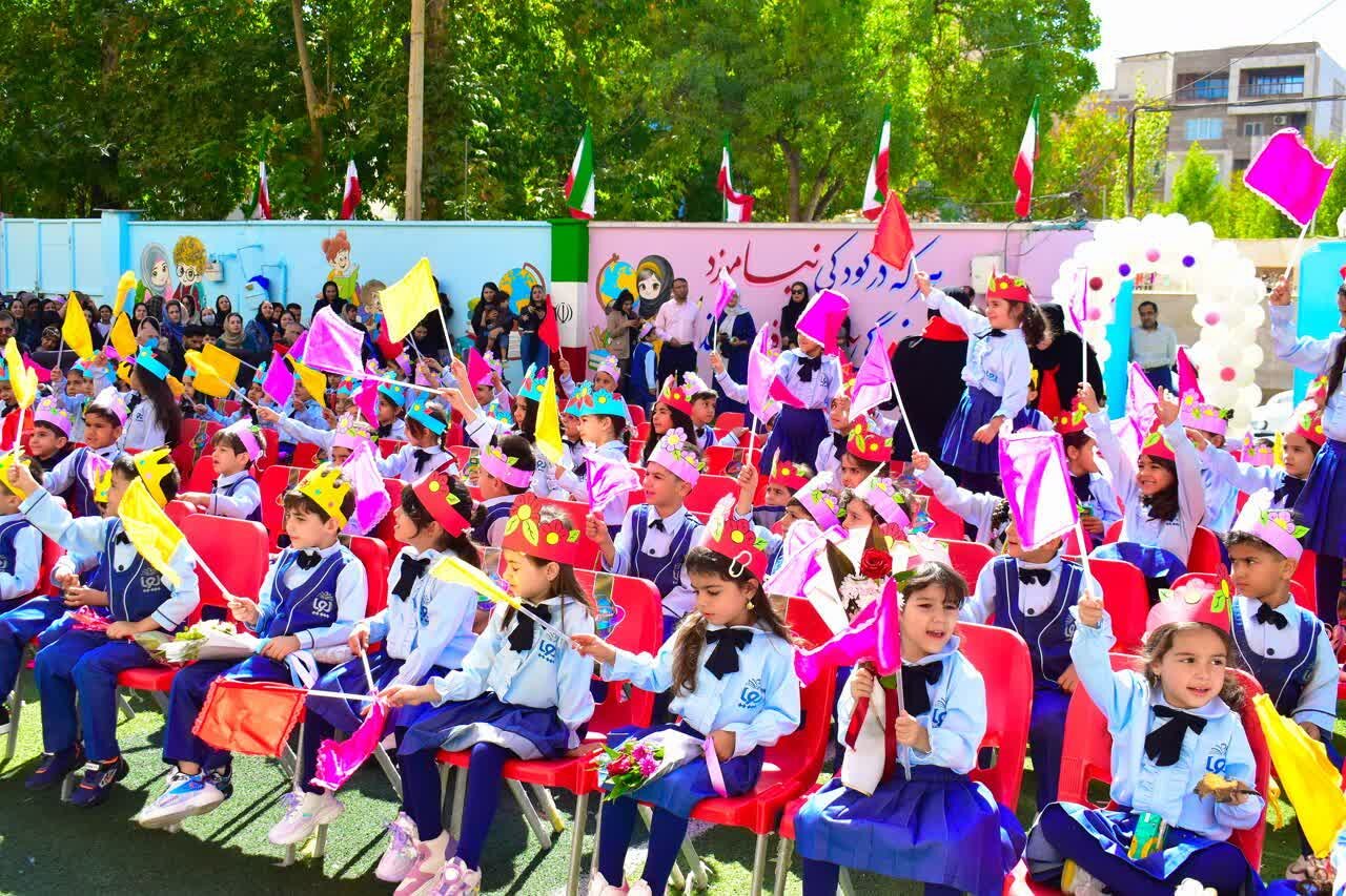 نواختن زنگ غنچه‌ها در استان؛ ورود ۲۲ هزار نوآموز به کودکستان
