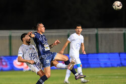 اعتراض چادرملو به داور بازی با استقلال/ پنالتی ما گرفته نشد + فیلم