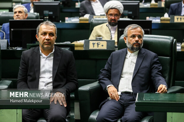 مراسم تقدیر از مدال‌آوران، کادر فنی و مسئولان تیم‌های ملی کشتی آزاد و فرنگی در مجلس