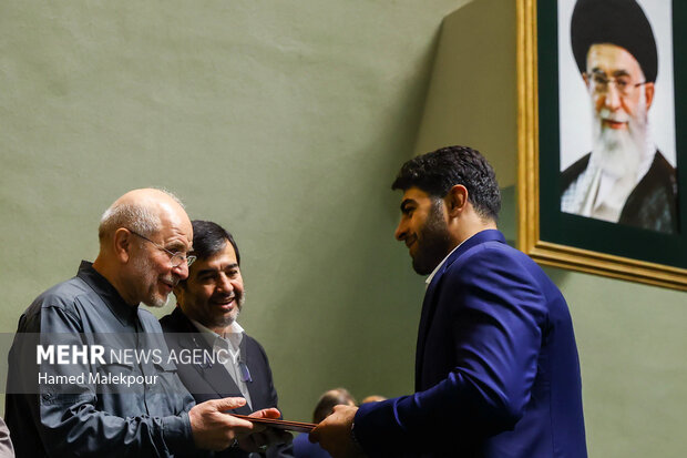 تقدیر از مدالآوران، کادر فنی و مسئولان تیمهای ملی کشتی آزاد و فرنگی 59