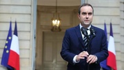 Macron’un yeni atadığı başbakan istifa etti