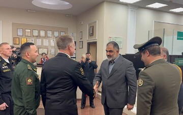 İran Donanma Komutanı Tümamiral İrani Rusya'da