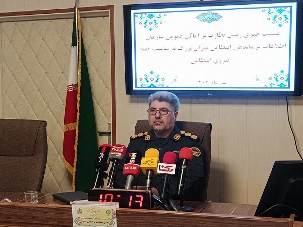 سرهنگ رفیعی: فعالیت واحدهای صنفی باید طبق ضوابط قانونی باشد سرهنگ رفیعی: فعالیت واحدهای صنفی باید طبق ضوابط قانونی باشد