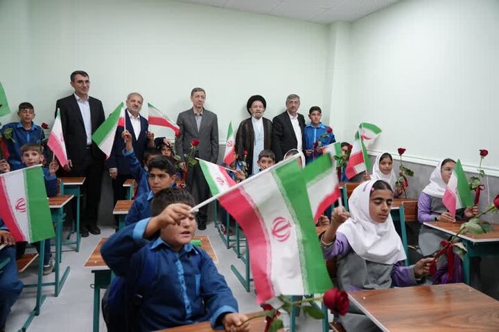 مدرسه برکت در روستای «بگ وردی» دلفان افتتاح شد مدرسه برکت در روستای «بگ وردی» دلفان افتتاح شد