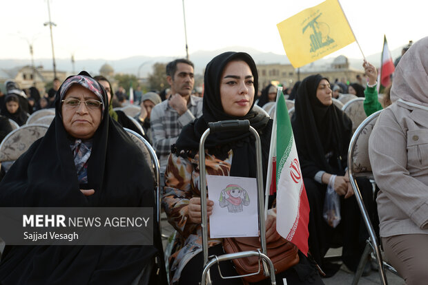 گردهمایی دلداگان مقاومت در حمایت از کاروان صمود در همدان