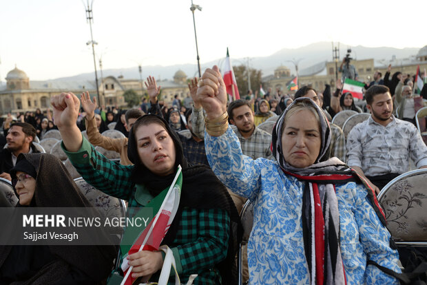 گردهمایی دلداگان مقاومت در حمایت از کاروان صمود در همدان