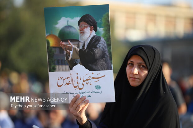 گردهمایی دلداگان مقاومت در حمایت از کاروان صمود در همدان