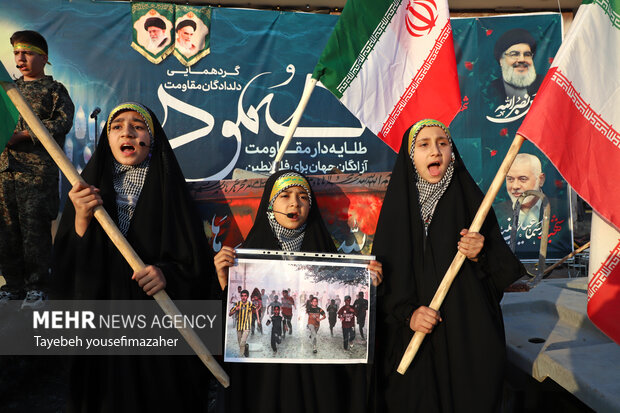 گردهمایی دلداگان مقاومت در حمایت از کاروان صمود در همدان
