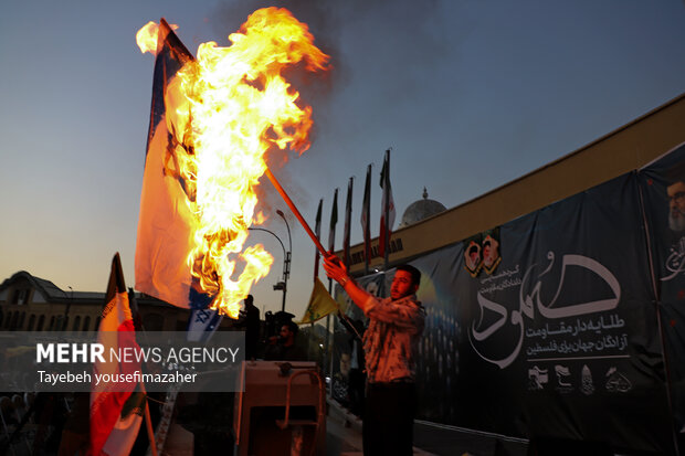 گردهمایی دلداگان مقاومت در حمایت از کاروان صمود در همدان