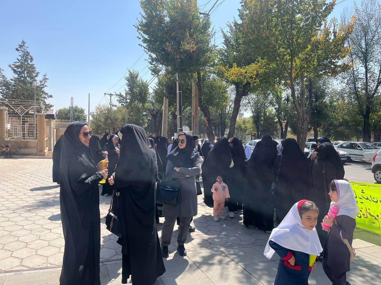  محرومیت آموزشی در روستای هرچگان؛ صدای خاموش ۱۵۰ دانش‌آموز