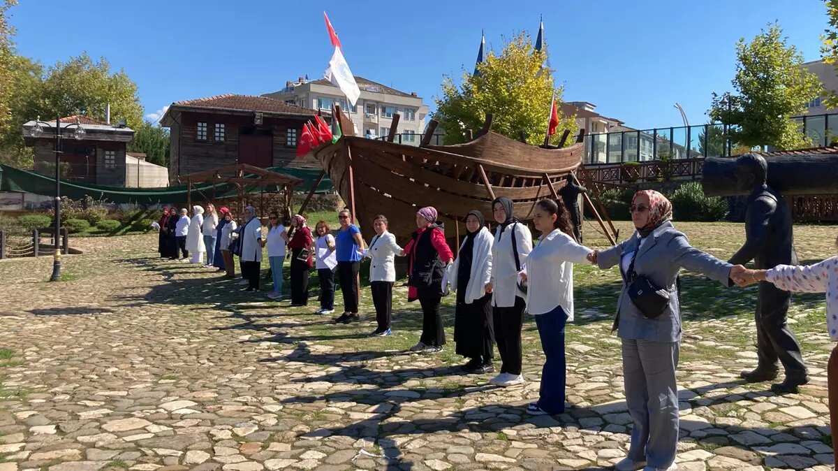 Türkiye’nin 81 ilinde kadınlardan Gazze için destek zinciri