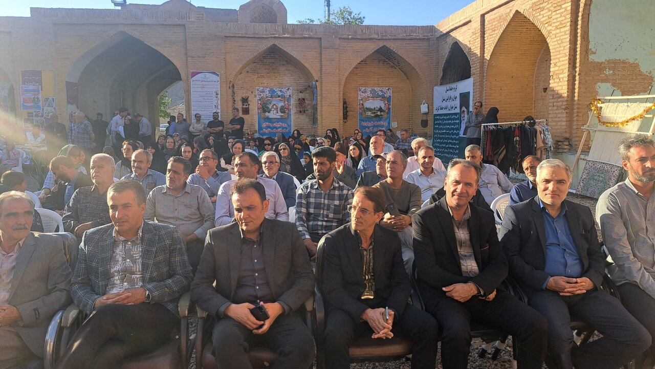 جشن اتحاد و اصالت در دل تاریخ؛ «روز روستا» در کاروانسرای بقم اردستان