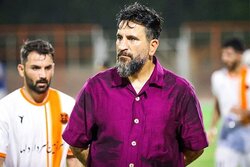 حق‌دوست: گویا مسئولان هرمزگان با بومی‌ گرایی مشکل دارند