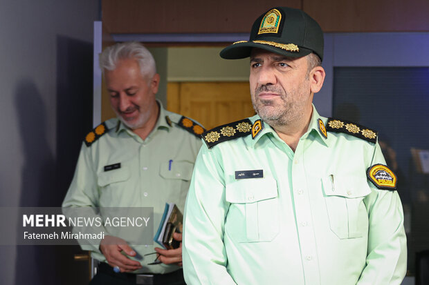 بازدید رئیس پلیس مبارزه با مواد مخدر تهران از خبرگزاری مهر 4