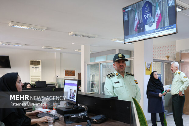 بازدید رئیس پلیس مبارزه با مواد مخدر تهران از خبرگزاری مهر 11