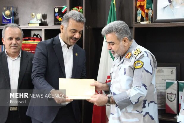 مدیرکل شیلات بوشهر: امنیت صیادی در خلیج فارس افزایش یافت مدیرکل شیلات بوشهر: امنیت صیادی در خلیج فارس افزایش یافت