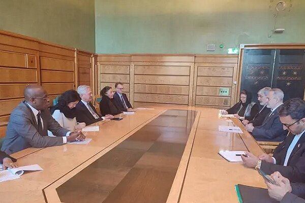 دیدار معاون وزیر کشور با کمیسرعالی سازمان ملل متحد در امور پناهندگان