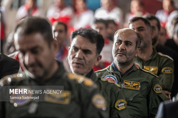 تشییع پیکر شهدای خلبان سانحه هوایی اشترانکوه 12