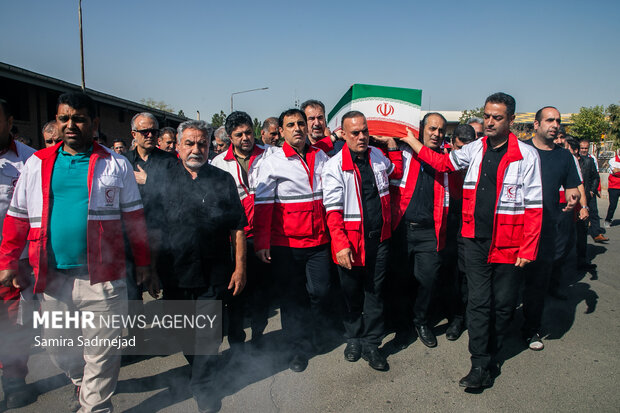 تشییع پیکر شهدای خلبان سانحه هوایی اشترانکوه 24