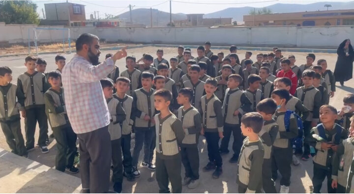 آغاز سال تحصیلی دانشآموزان هرچگان از امروز