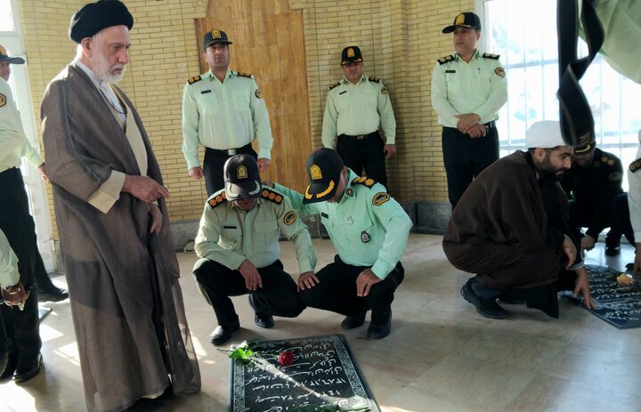 مزار شهدای گمنام دیر غبارروبی شد