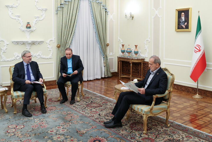 رئیس جمهور: تبلیغات منفی علیه ایران مبنای واقعی ندارد