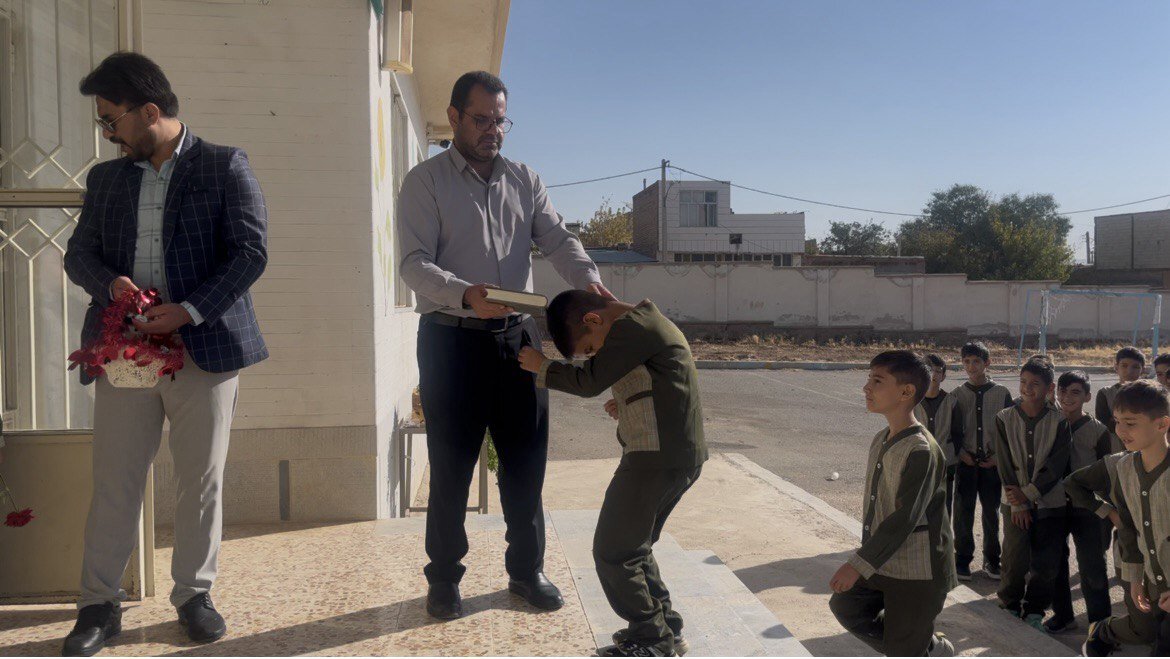 با پیگیریهای مهر انجام شد؛ حل مشکل آموزشی دانشآموزان روستای هرچگان