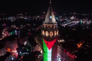 İstanbul’un simgelerinden Galata Kulesi, Filistin bayrağının renkleriyle ışıklandırıldı