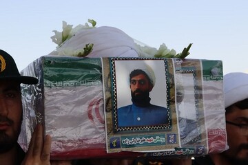 پیکر شهید حجت الاسلام ولی زاده در شهرستان باروق تشییع شد