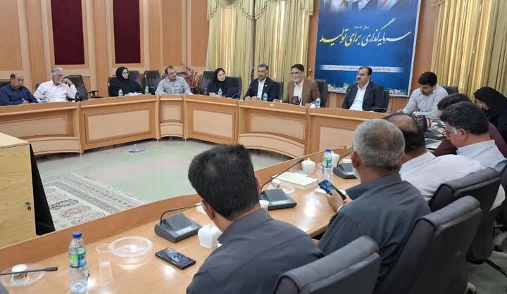 مدیرکل شیلات بوشهر: بچهماهی رایگان به کشاورزان واگذار میشود