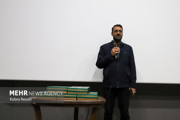 رونمایی از مستند «استاد فرشچیان» و نماهنگ «چای و گلاب» در مشهد