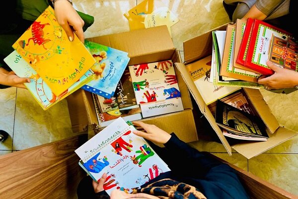  بیمارستان کودکان مفید «آوای قصه، رنگ لبخند» را برگزار کرد