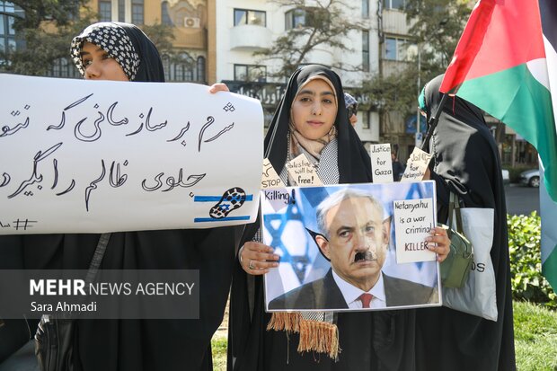 اجتماع دانشجویان مشهدی همزمان با دومین سالگرد عملیات طوفان الاقصی