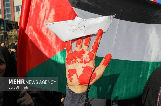 اجتماع دانشجویان مشهدی همزمان با دومین سالگرد عملیات طوفان الاقصی