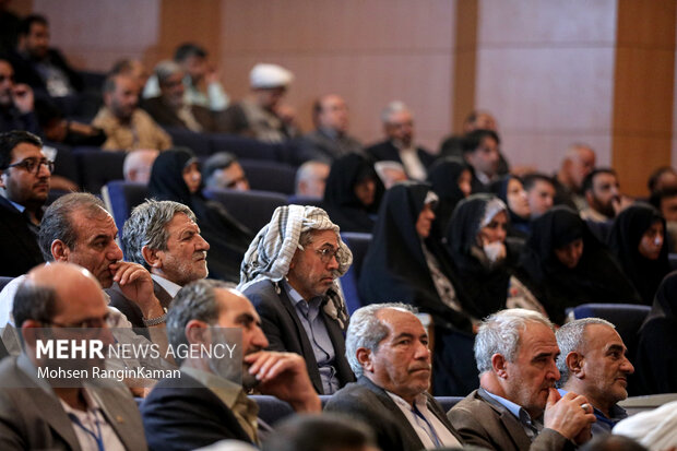 همایش تجلیل از خادمان اربعین