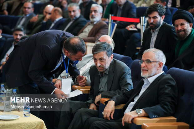 همایش تجلیل از خادمان اربعین