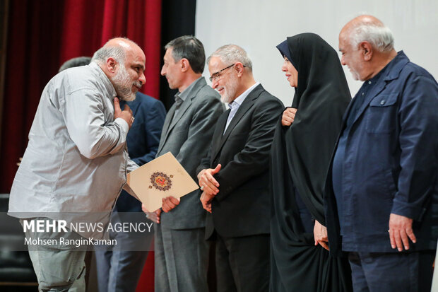 همایش تجلیل از خادمان اربعین