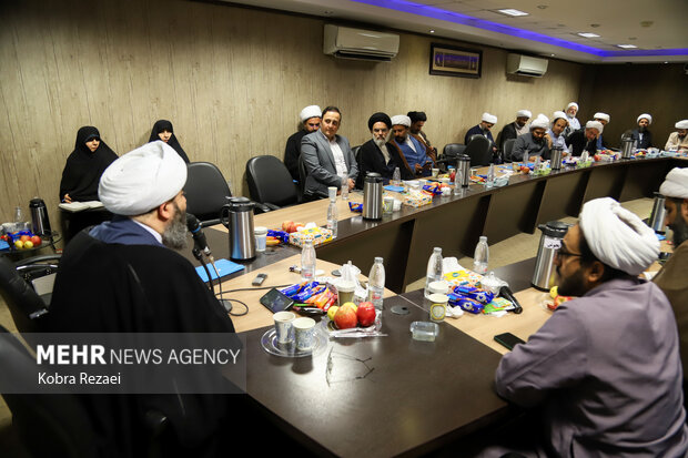 نشست مدیران سازمان تبلیغات اسلامی کشور در مشهد